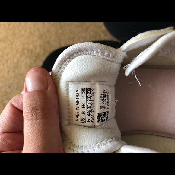 Adidas sneakers - Picture 4 of 5